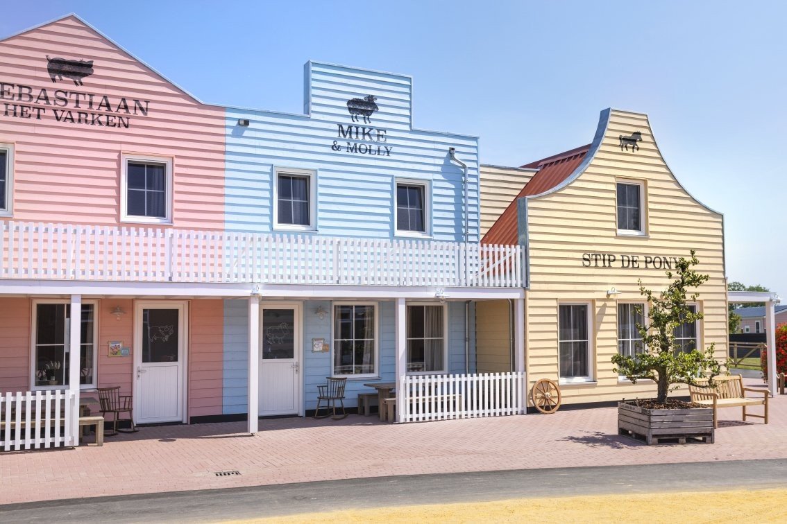 Dorpsstraat (8 Personen)